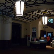 館内はいつも静かです