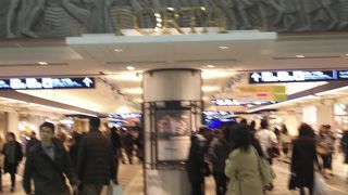 横浜駅直結の地下街