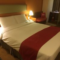 ベット、窓あり