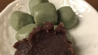 草団子でひと休み