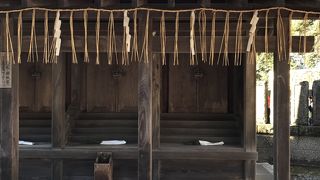 ひっそりとある