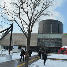 函館駅構内に観光案内所があります