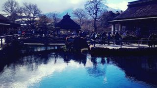 透き通った湖。世界遺産！