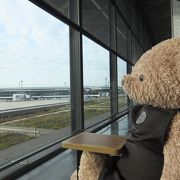 飛行機見ながら朝食