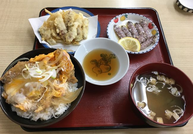 シャコ丼の店