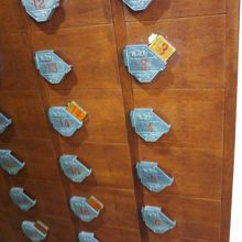 偽のトイレ下駄箱