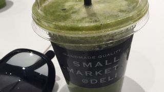 スモール マーケット@デリ グランフロント大阪店