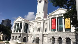 オリジナルのラッフルズ卿像