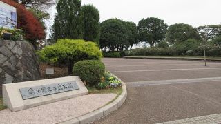 横浜ベイブリッジが正面に望めます。