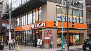 新しくゆっくりできるカフェ