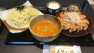 駅ビルに入っている手ごろなご飯屋さん