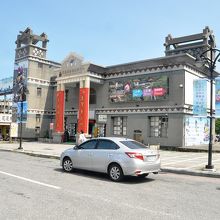 台鉄の花蓮駅をでて右手にある