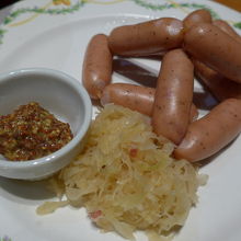 孫が選んだビールの為のウィンナー