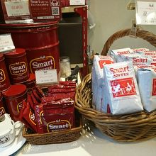 ドリップパックや豆の販売もあり