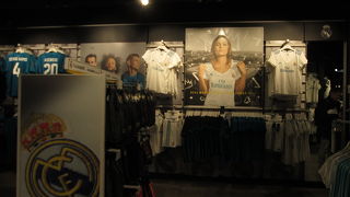 スタジアムツアー終了後にたどりつくお店