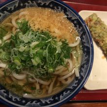 うどんとちくわ天で510円でした！
