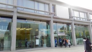 元日でも多くの人が訪れていました