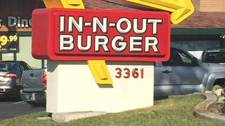 インナアウトバーガー (サンタアナ店)