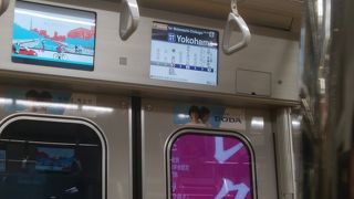 短い線ですが列車種別によって通過駅があります