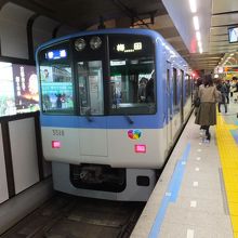 代表して高速神戸まで乗り入れの阪神各駅停車