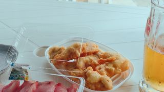 離島ターミナル前で贅沢なサク飲み