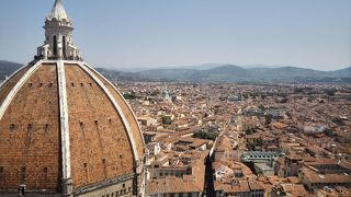 ドゥオーモのクーポラを間近に見ることが出来る