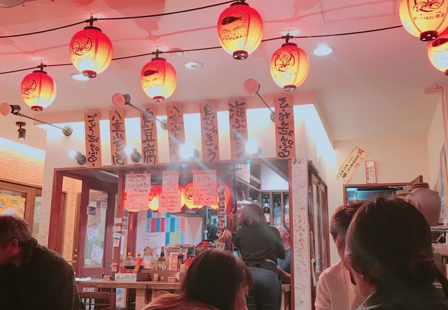 テラスで気持ちよくビールと揚げたてかまぼこ