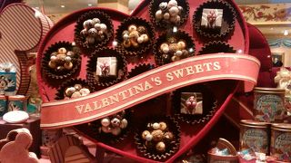 最大のお菓子のショップ