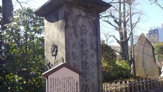 昔の人の信心深さを知る塔。