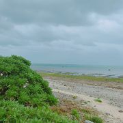 のんびり静かな海岸でした