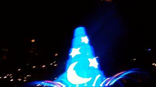 夜の水上ショー