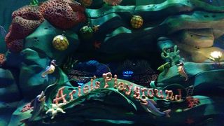 待ち時間なく入場できます。