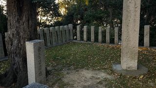 夕陽にちなんで詠まれた歌でしょうか