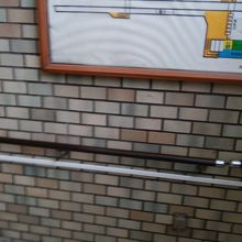 西28丁目駅構内