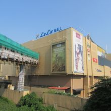 工事中の空中通路