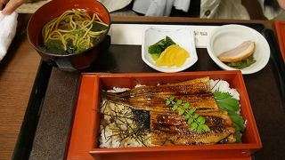 穴子重をいただきました。