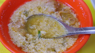 地元の人に混ざって、最高の朝ごはんを。