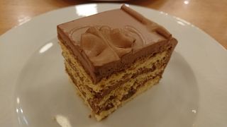 意外と穴場？銀座のトップス。