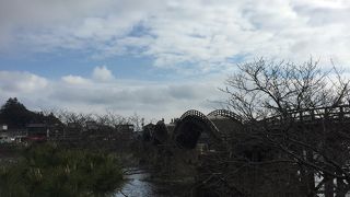 冬の錦帯橋もきれいだが
