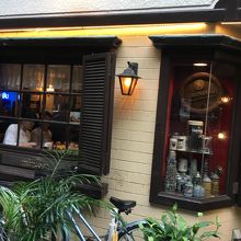 いかにもビール屋な外観