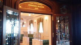 S.Sコロンビア号の船内レストラン