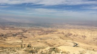 死海、イスラエル、パレスチナを眺められる展望ポイントです。