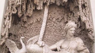 4つの噴水 (クワットロ フォンターネ)