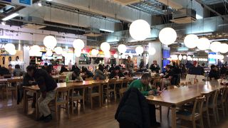 第３ターミナルフードは便利、７店舗あり