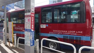 代官山方面をつなぐバスです