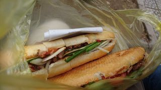 並ぶ価値あり！！これぞバインミー★