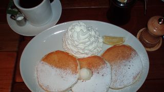 ハワイをイメージしたレストラン