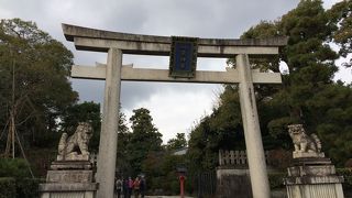 金閣寺から歩いて行けます