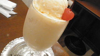 ミルクセーキを食べに