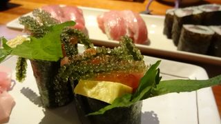 予約必須の人気店ですが